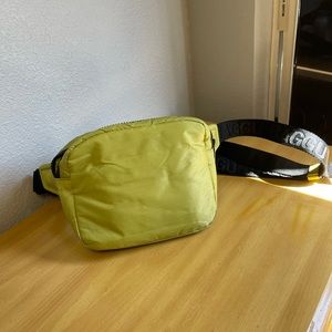 BAGGU Pistachio Puffy Fanny Pack
